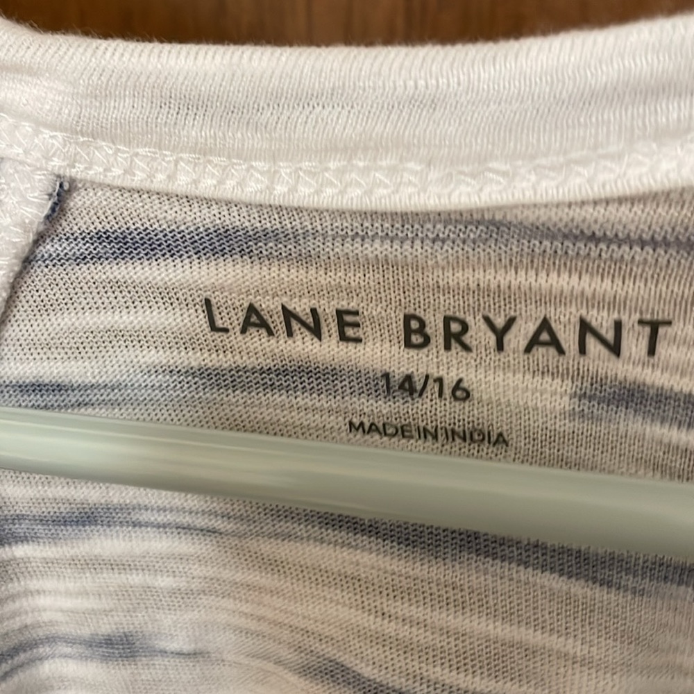 LANE BRYANT UEC Womens Size 14/16 Blue White Striped Gold Star Flutter Tee - Picture 8 of 12